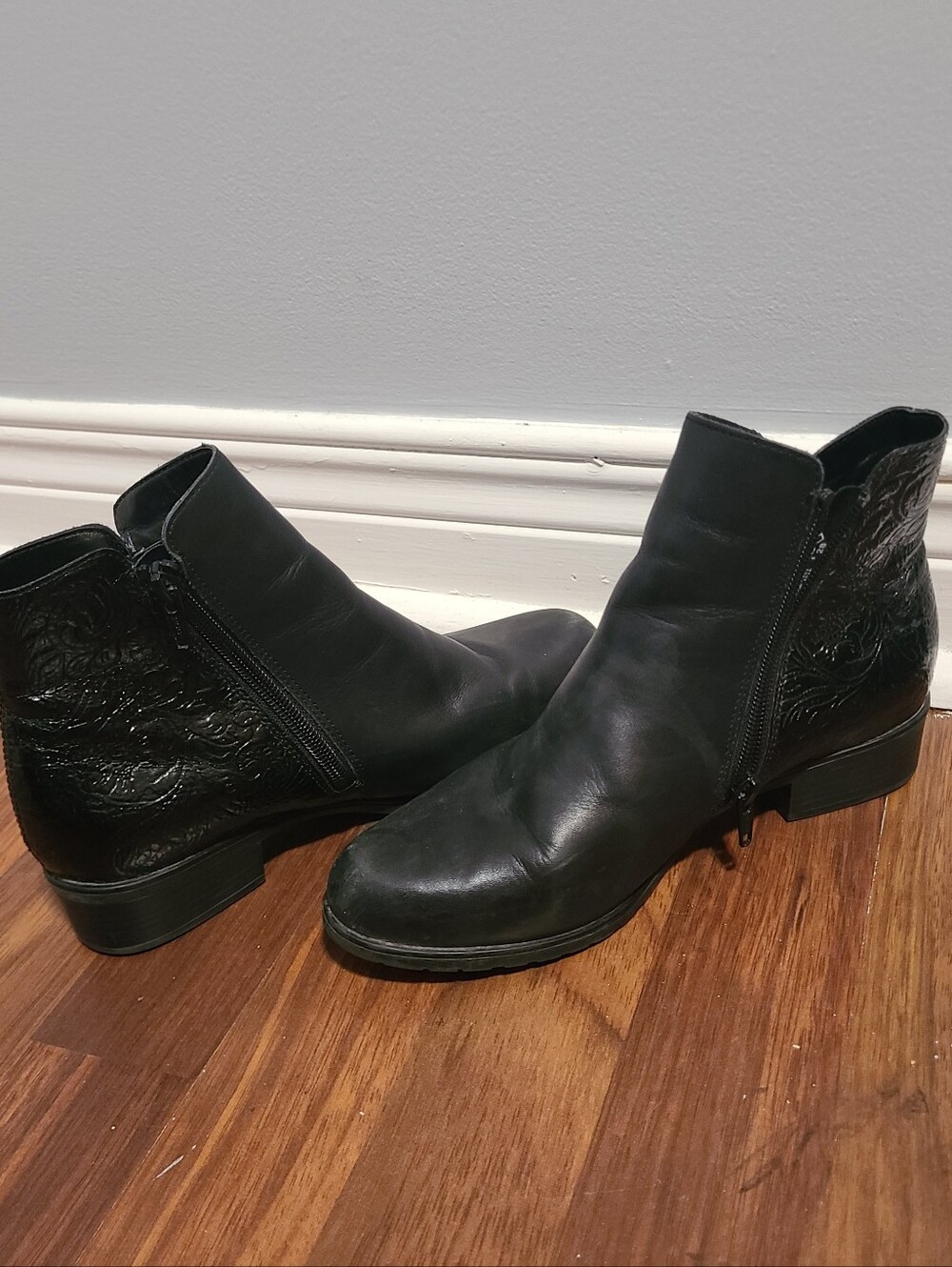 Remonte Women’s Black Leather Ankle Boots - Classic Side-Zip